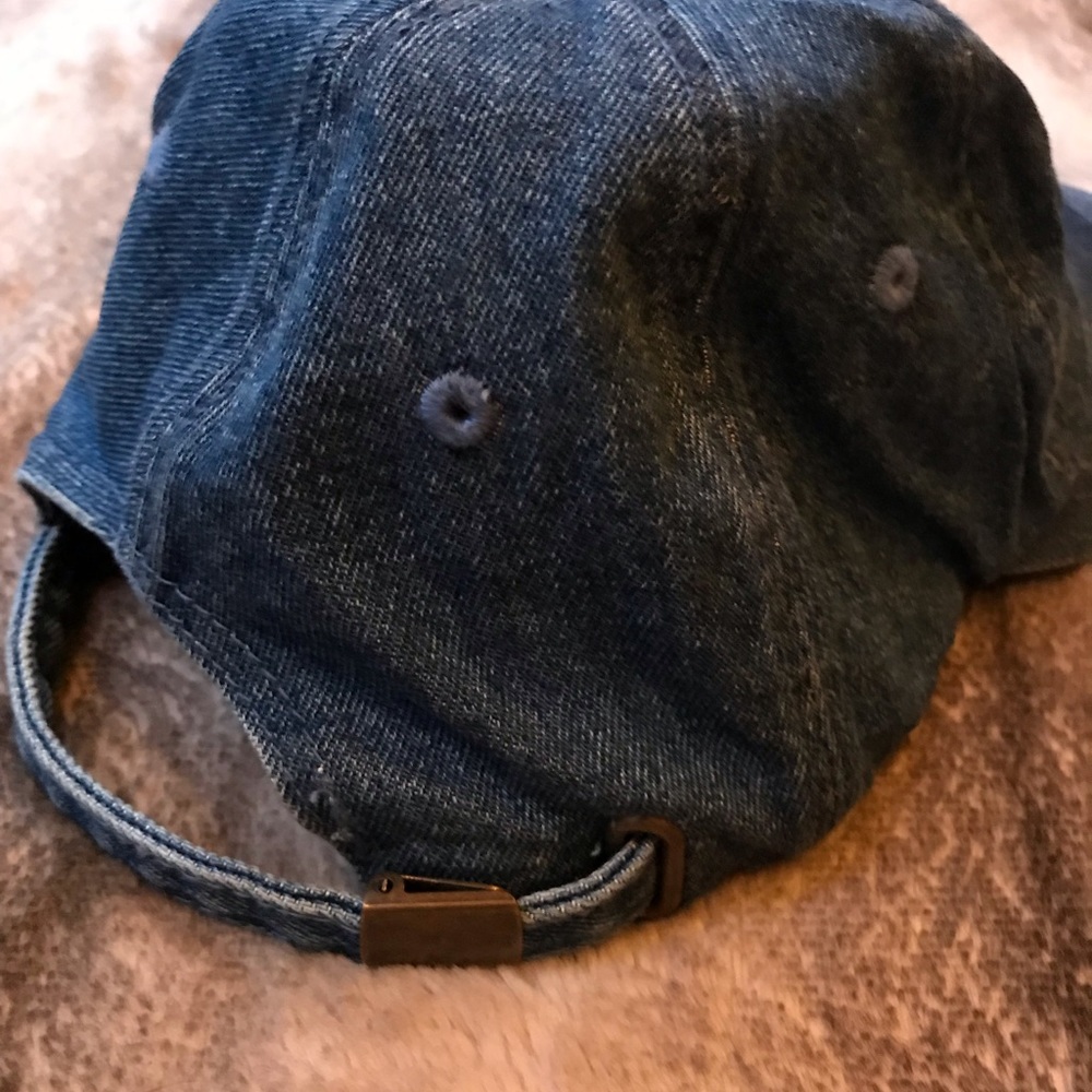 Mossimo Baseball Cap - Picture 2 of 6